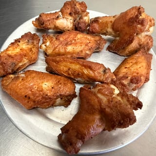 6 Wings & Mini Cheesy Bread
