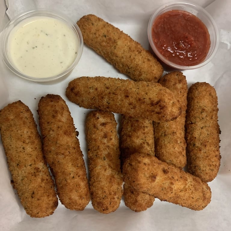 Delicious Mozzarella Sticks: A Crowd Favorite